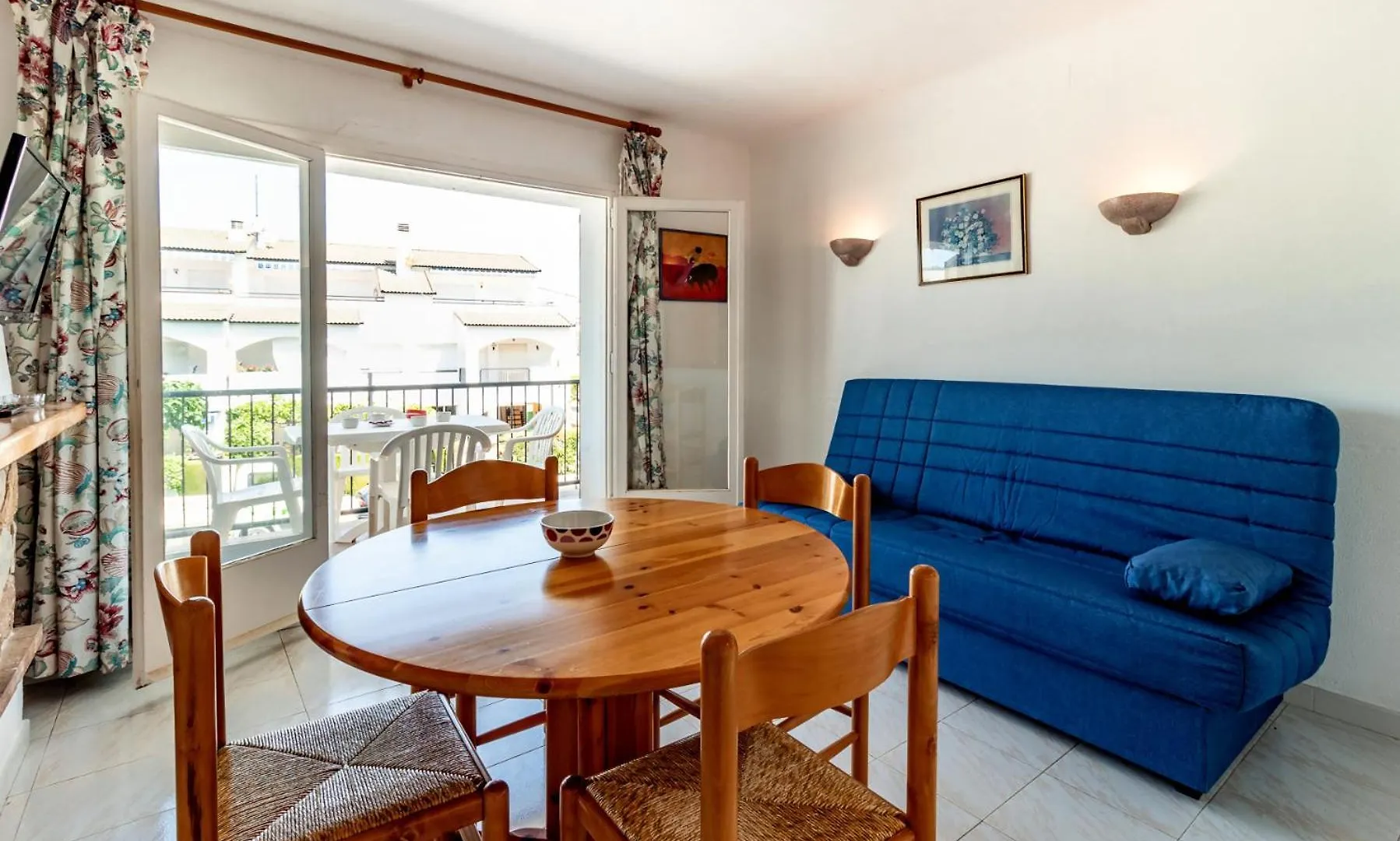 SANT CARLES 25 apartamento zona residencial con terraza Llança